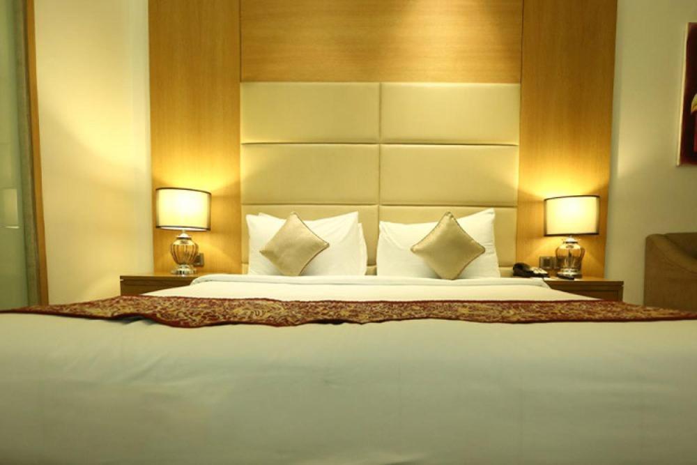 The Umrao Hotel New Delhi Exterior photo