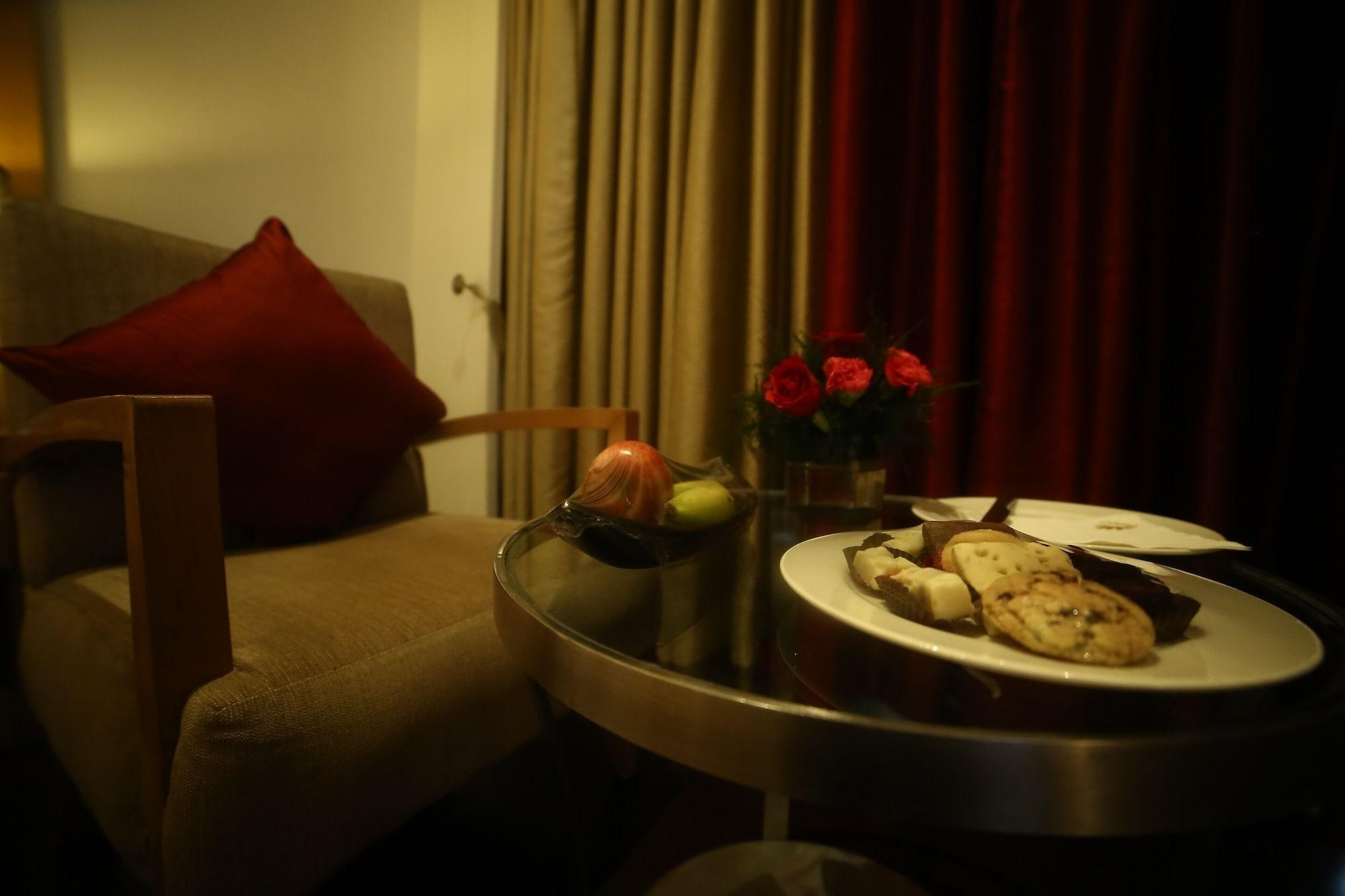 The Umrao Hotel New Delhi Exterior photo
