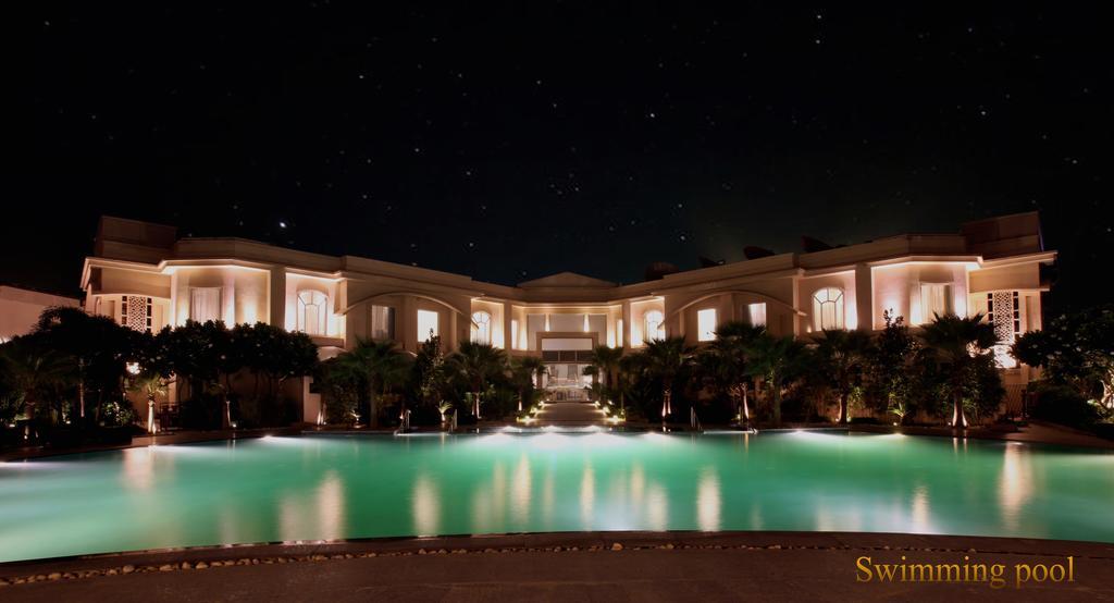 The Umrao Hotel New Delhi Exterior photo