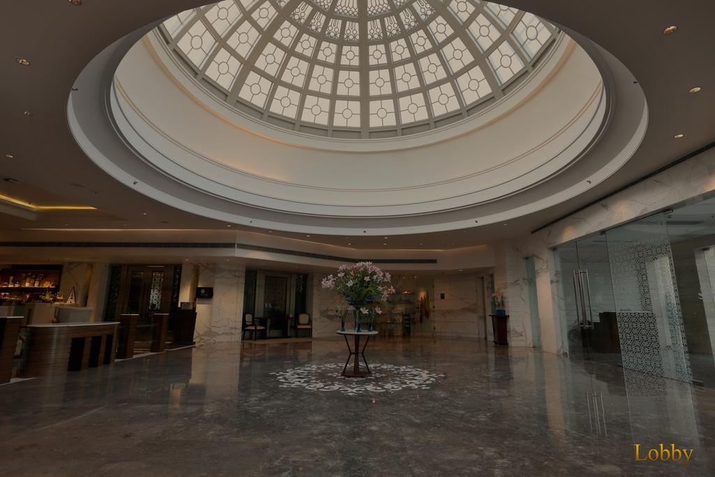 The Umrao Hotel New Delhi Exterior photo