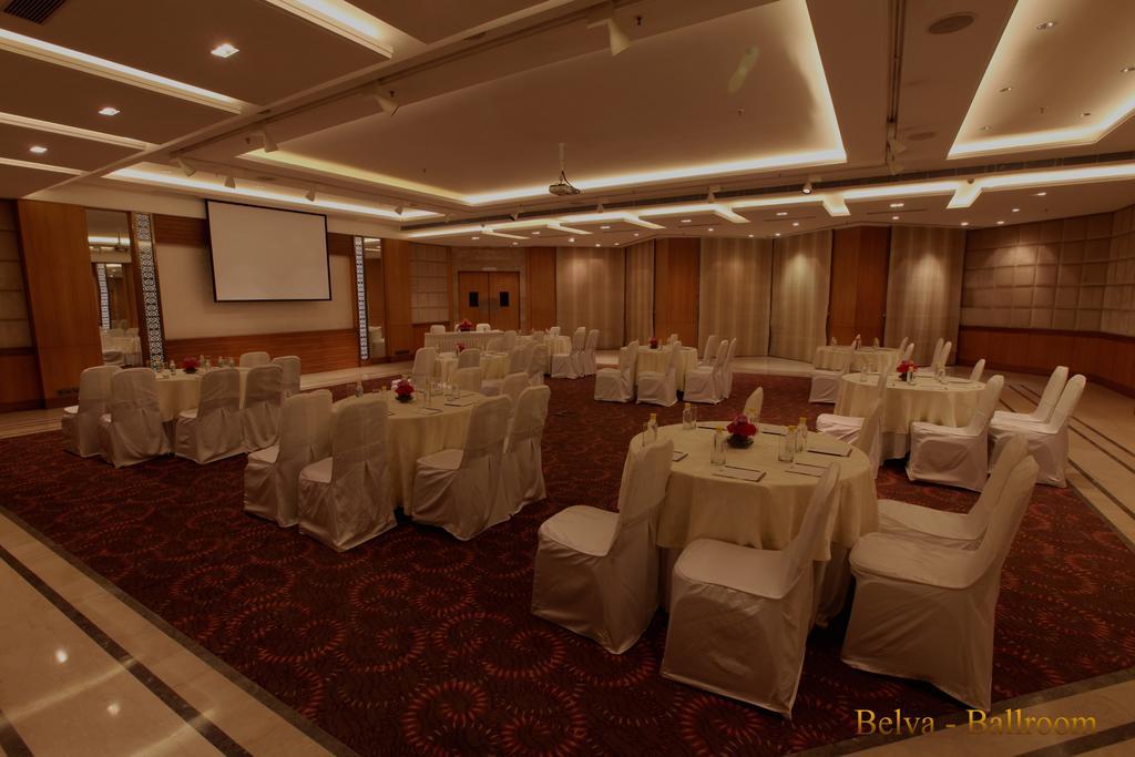 The Umrao Hotel New Delhi Exterior photo