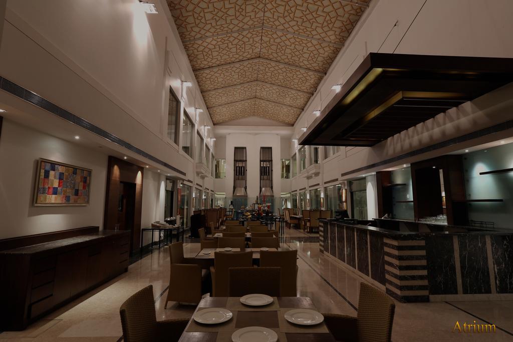 The Umrao Hotel New Delhi Exterior photo