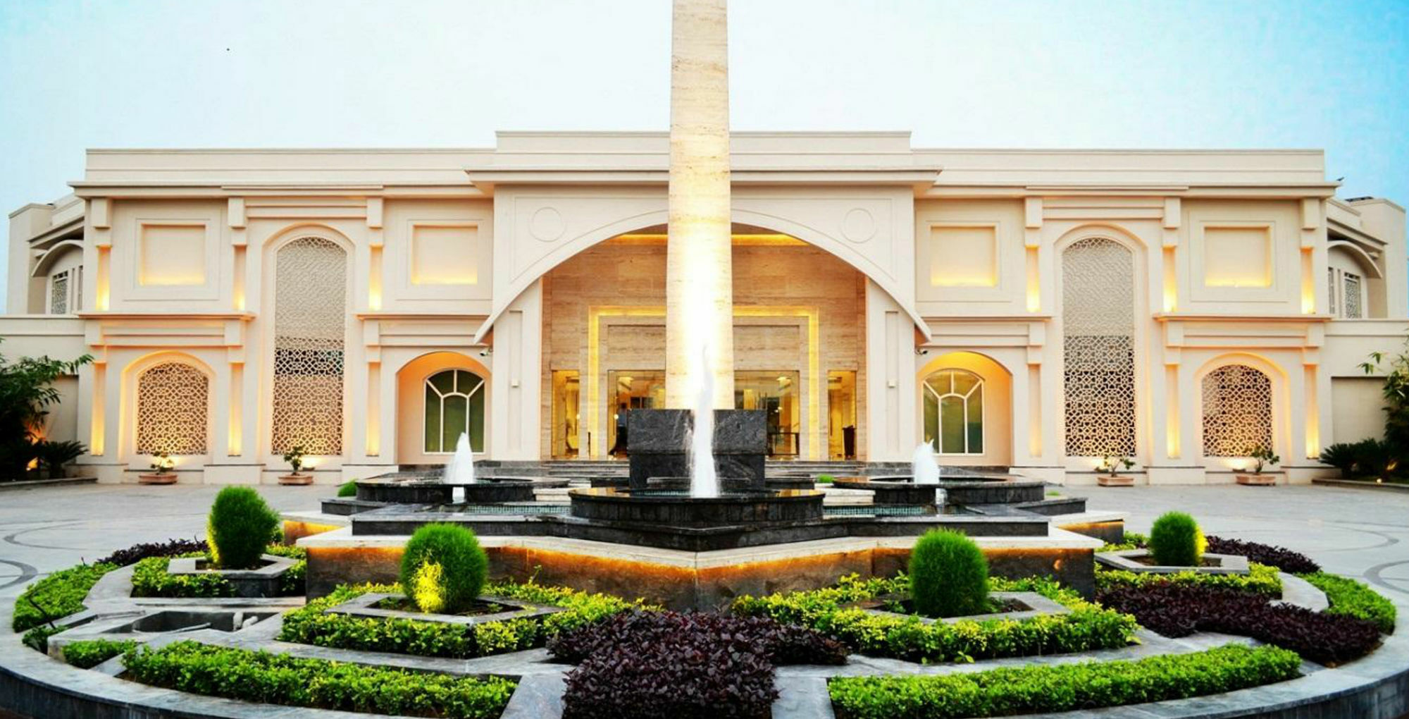 The Umrao Hotel New Delhi Exterior photo